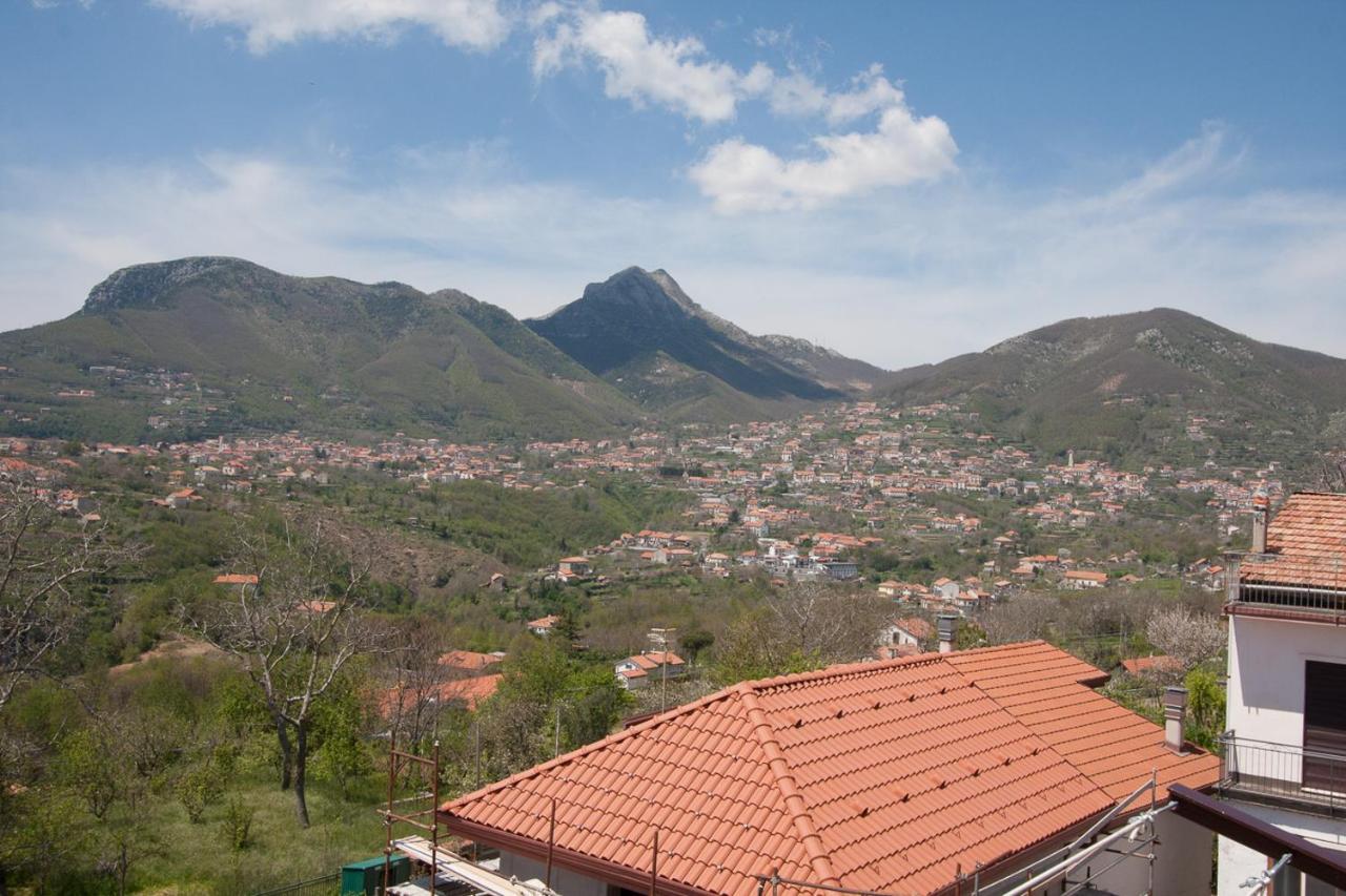 Casa Vacanze Mareluna Аджерола Екстериор снимка